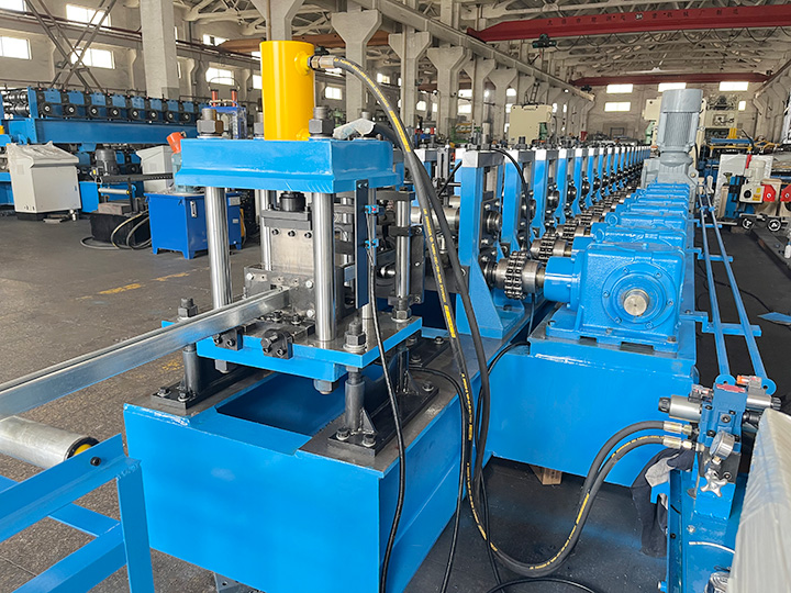 光伏支架成型機